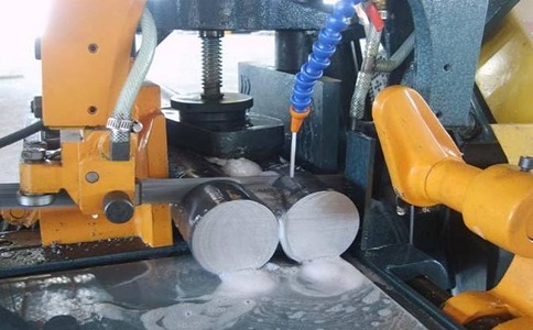 云岩卧式带锯床的送料方式有哪几种？